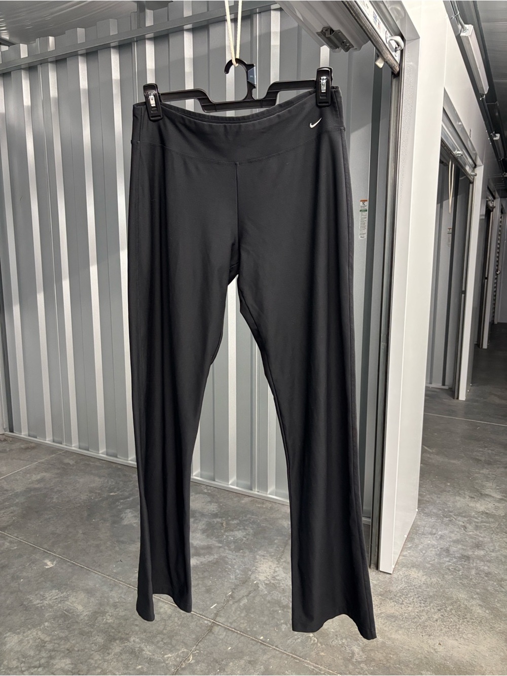 Nike Black Women's Track Pants Subtle Swoosh Athletic Wear Athleisure L (12-14)